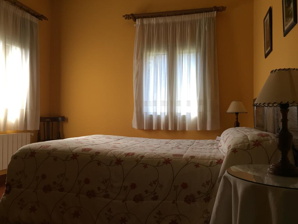 Casa Rural Sierra De Tormantos Guijo de Santa Bárbara Exteriör bild
